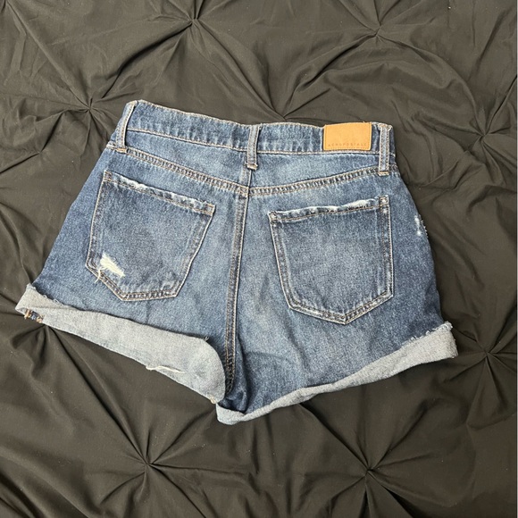 Dark Wash Shorts - Picture 4 of 4